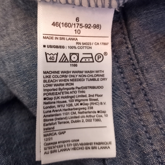 Gap Preppy Cotton Girlfriend Khaki Shorts in Nautical Indigo Chambray - Picture 5 of 5